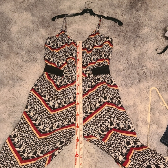 Trendy Zigzag Pattern Jumpsuit - Picture 6 of 11